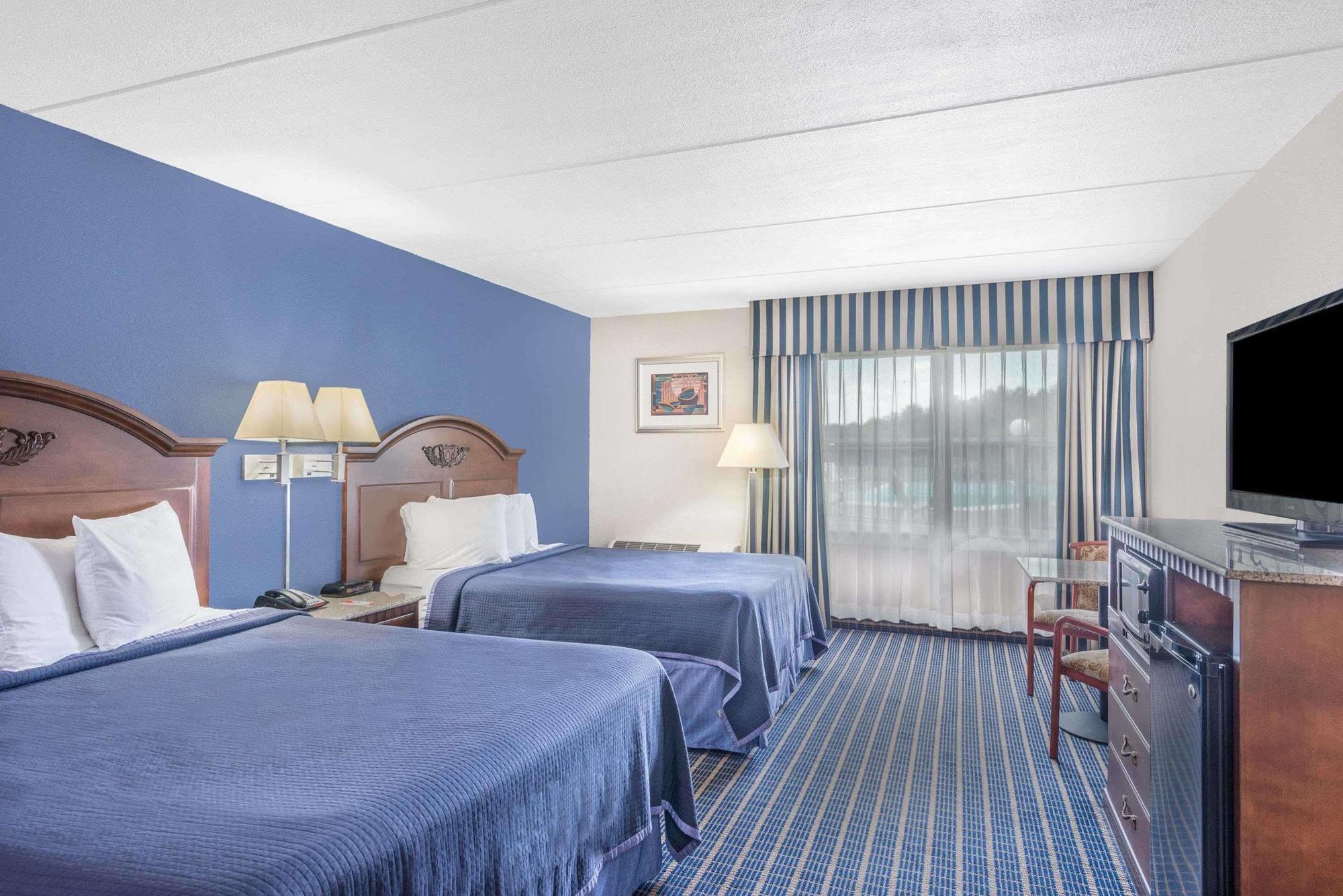 Howard Johnson By Wyndham Bangor Exterior photo